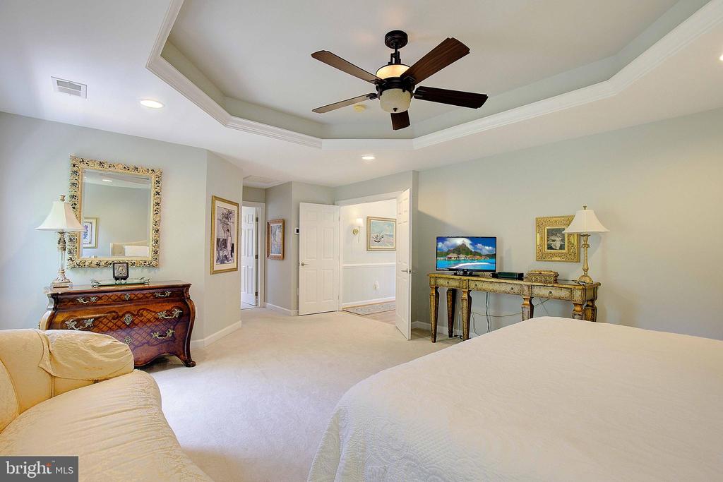 210 Bowen Ct