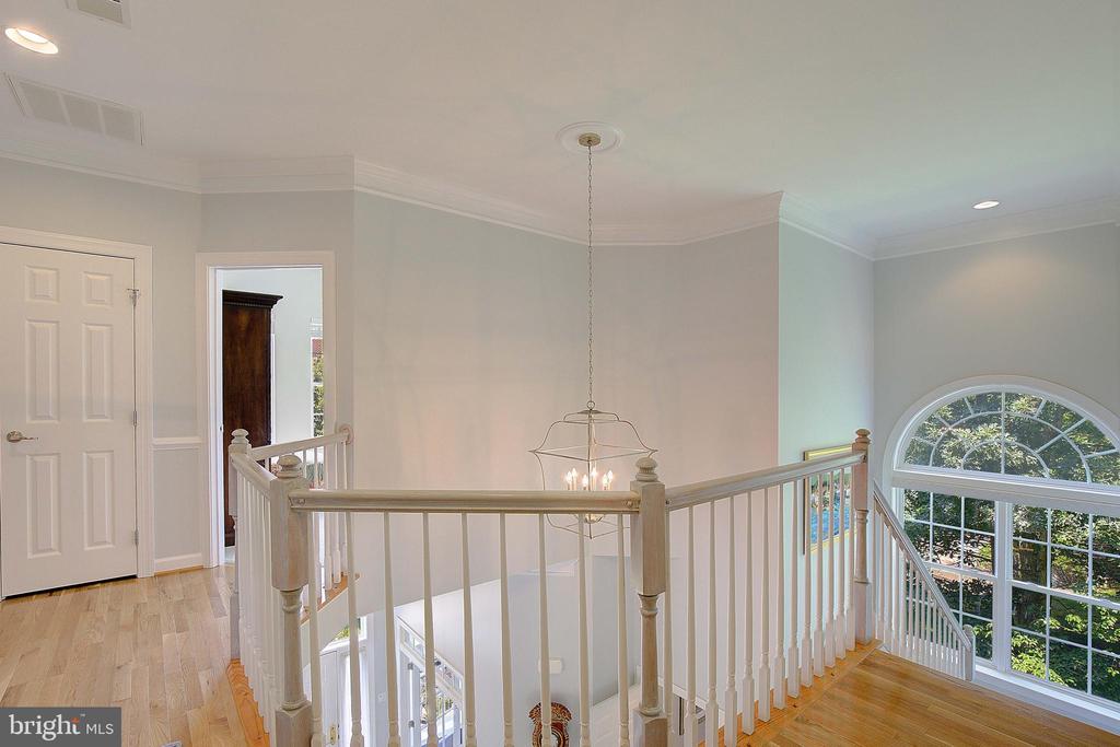 210 Bowen Ct
