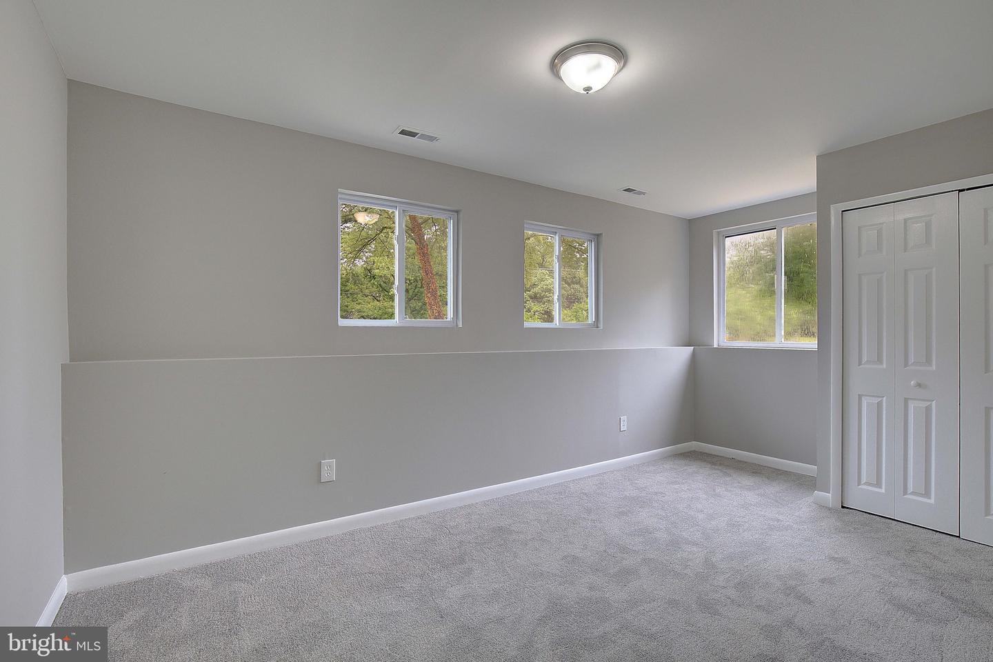 1262 Green Holly Dr