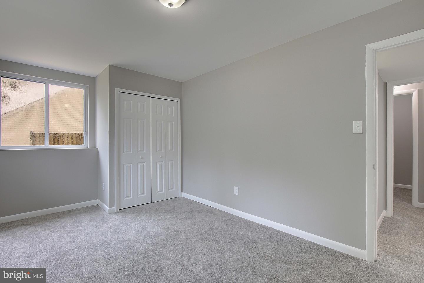 1262 Green Holly Dr