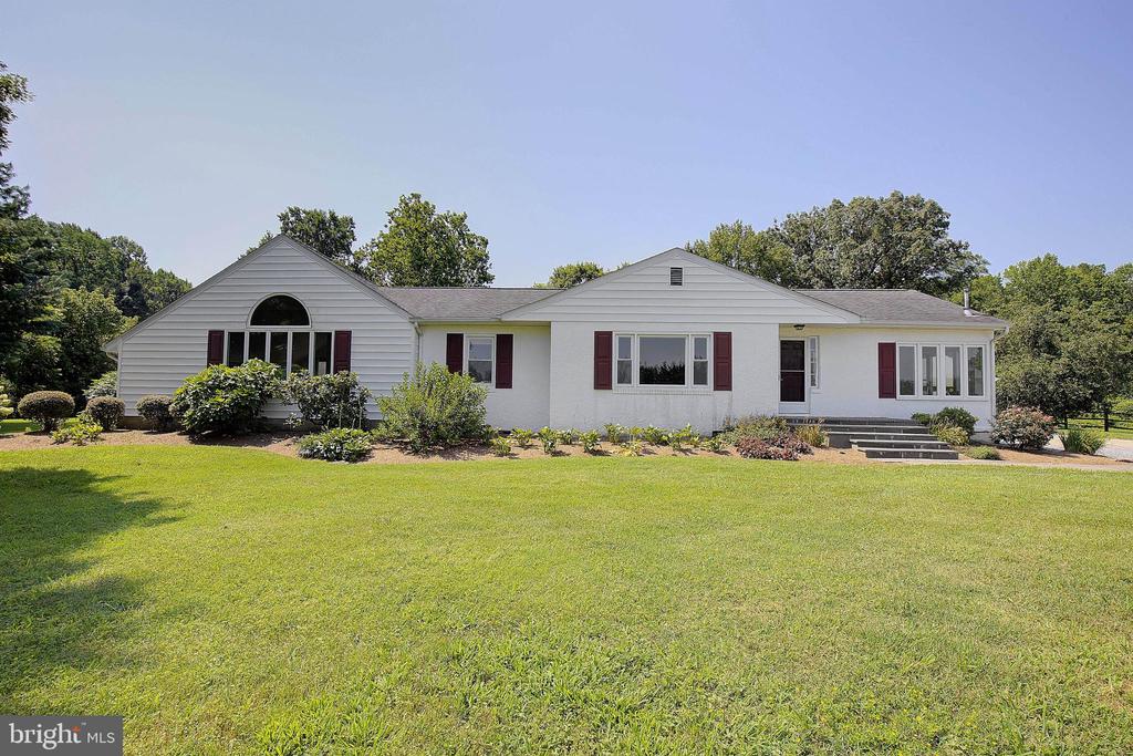 3851 SOLOMONS ISLAND ROAD