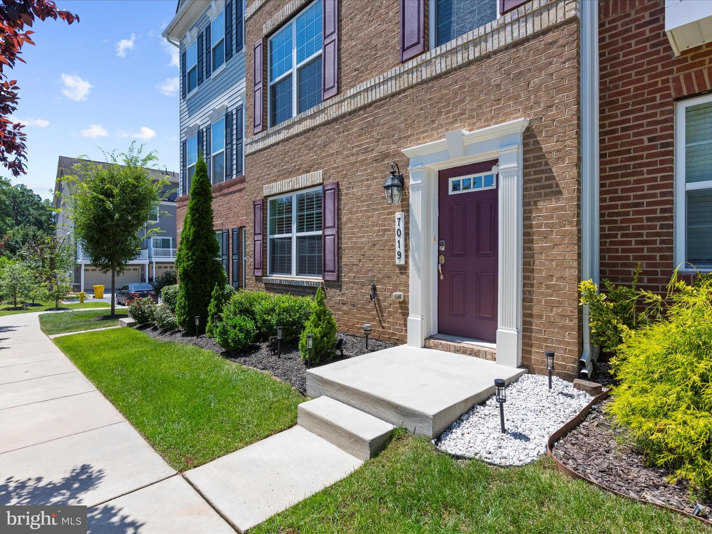 7019 Hickory Ct