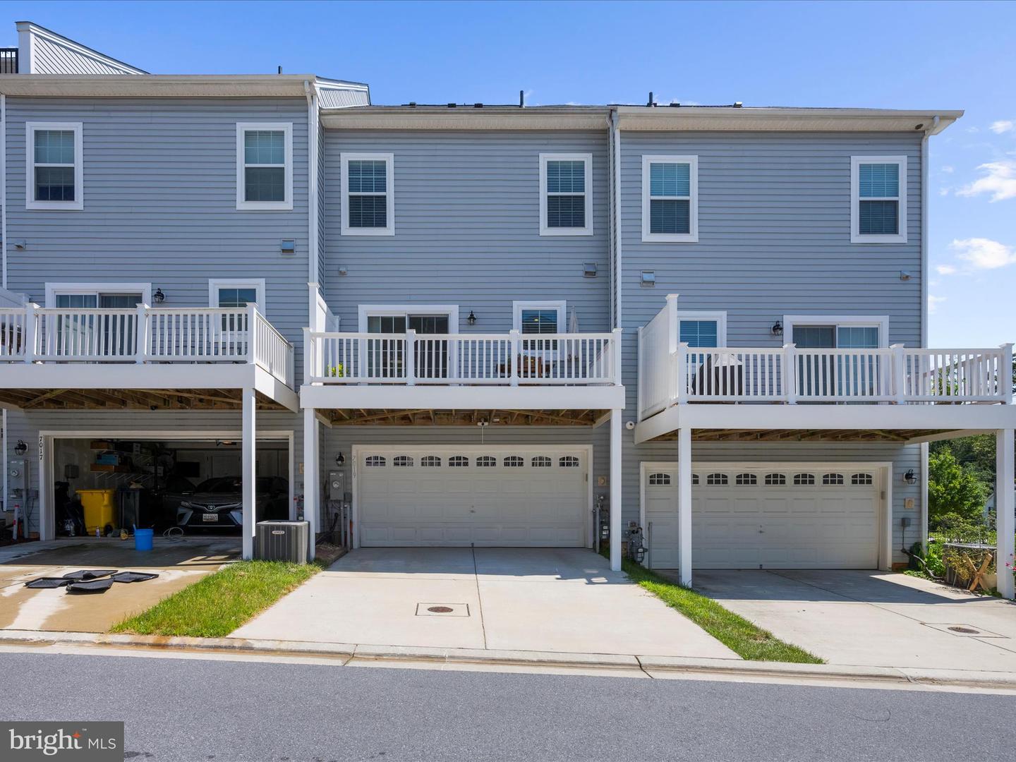 7019 Hickory Ct