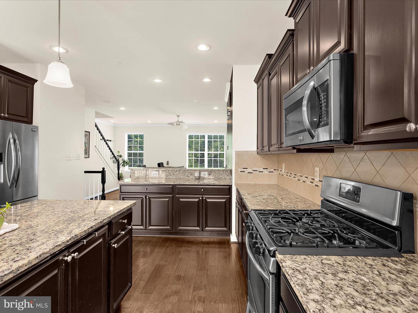 7019 Hickory Ct