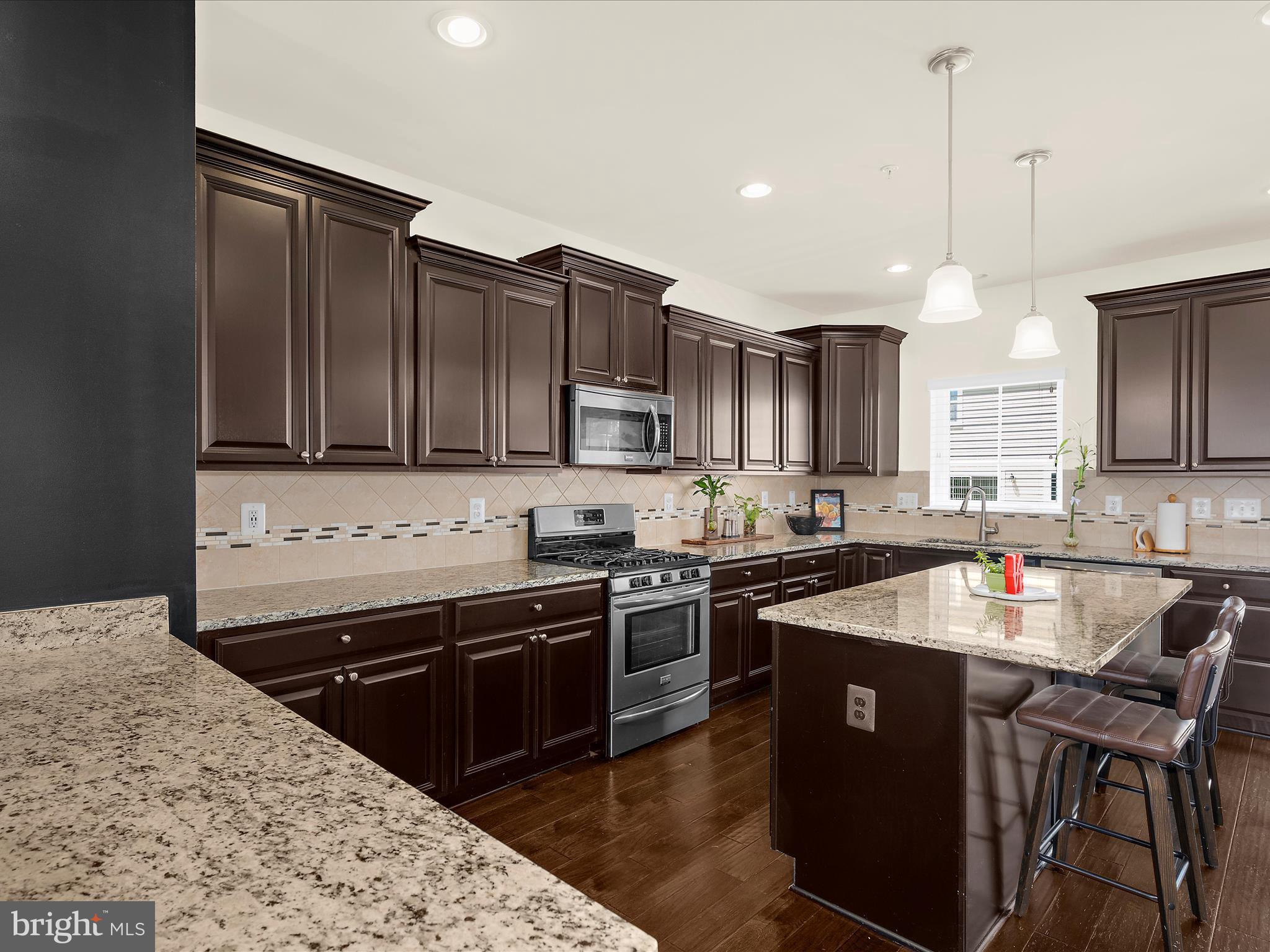 7019 Hickory Ct