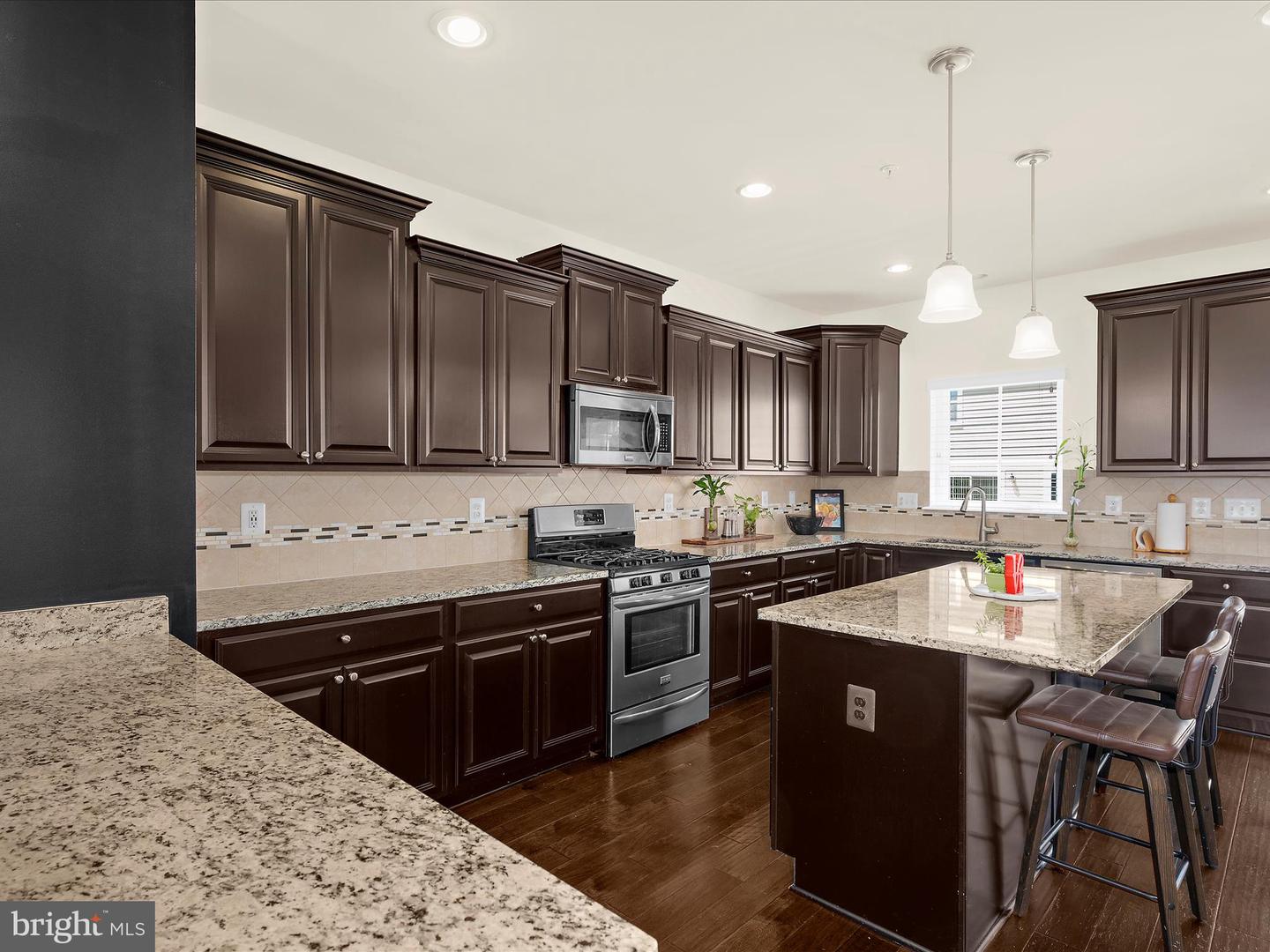 7019 Hickory Ct