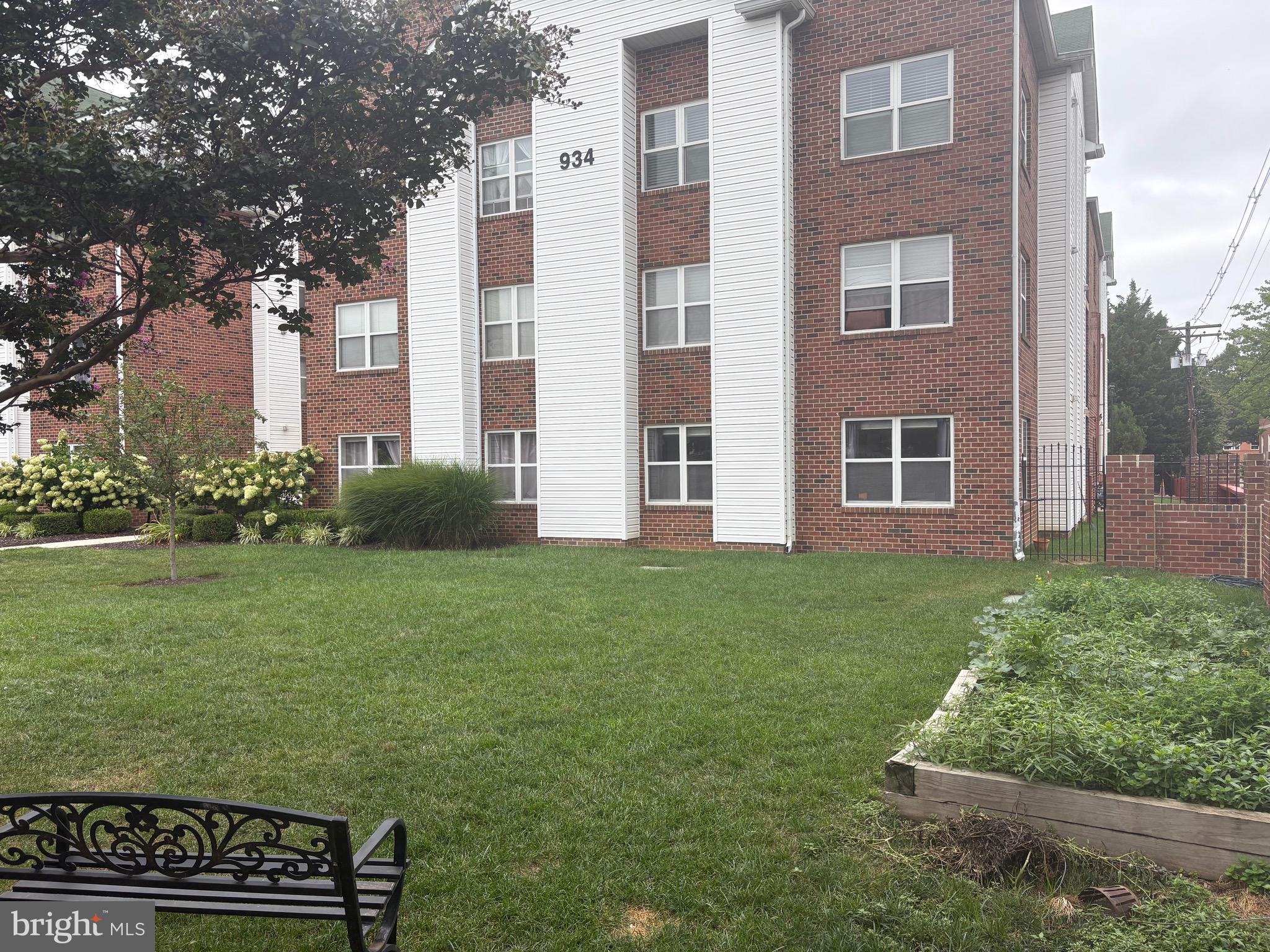 934 BAY RIDGE AVENUE 208