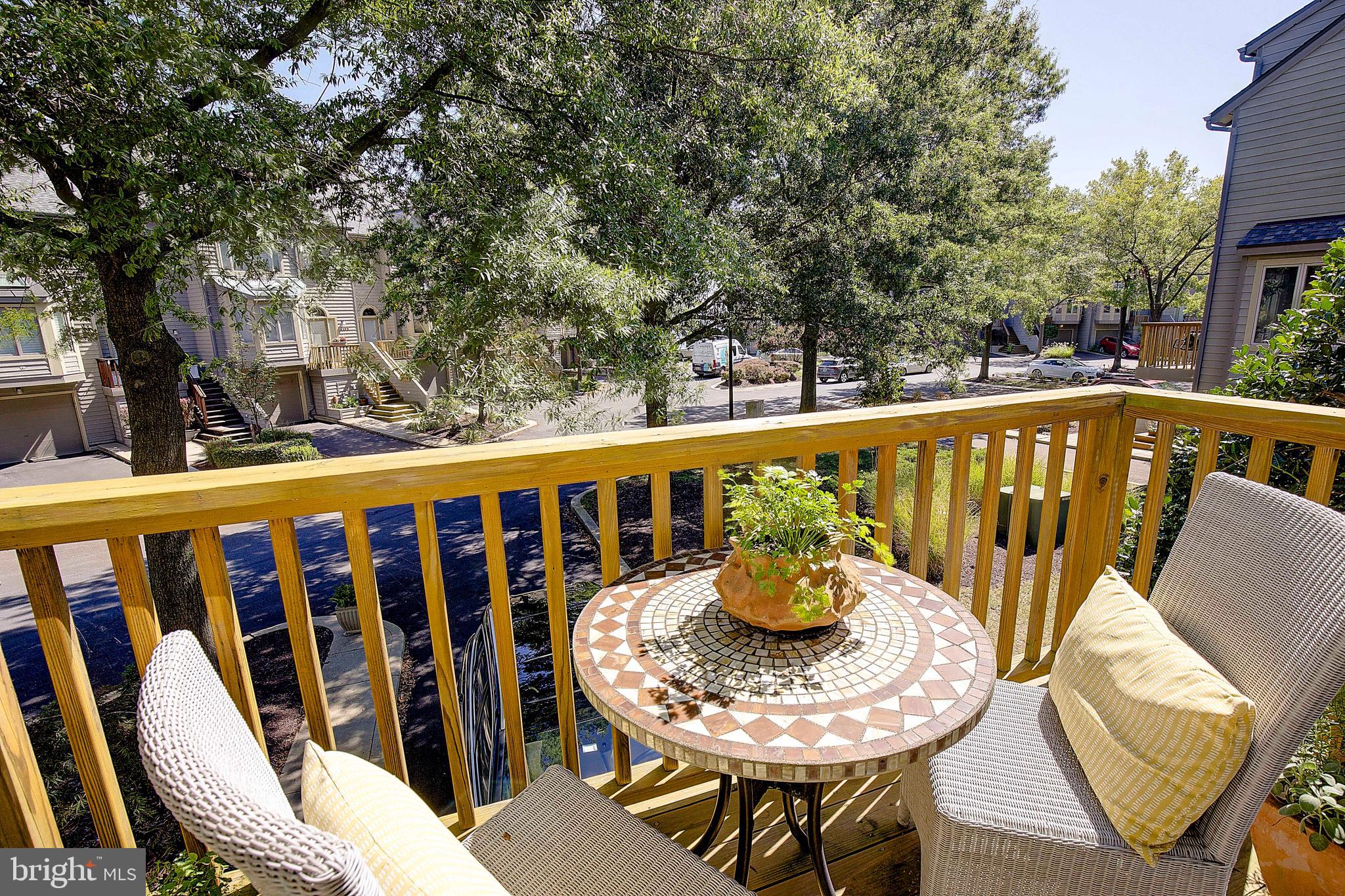 2186 CHESAPEAKE HARBOUR DRIVE