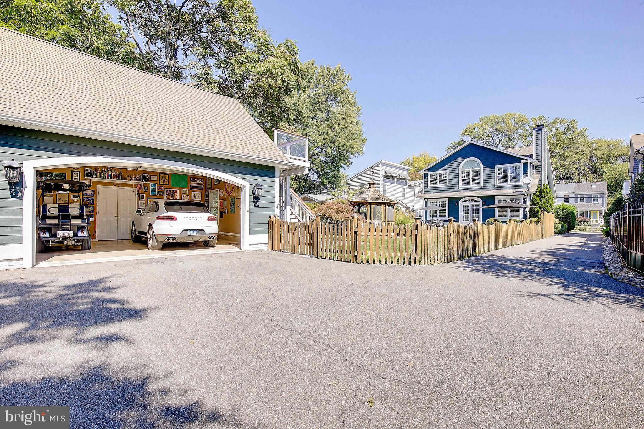 520 SECOND STREET