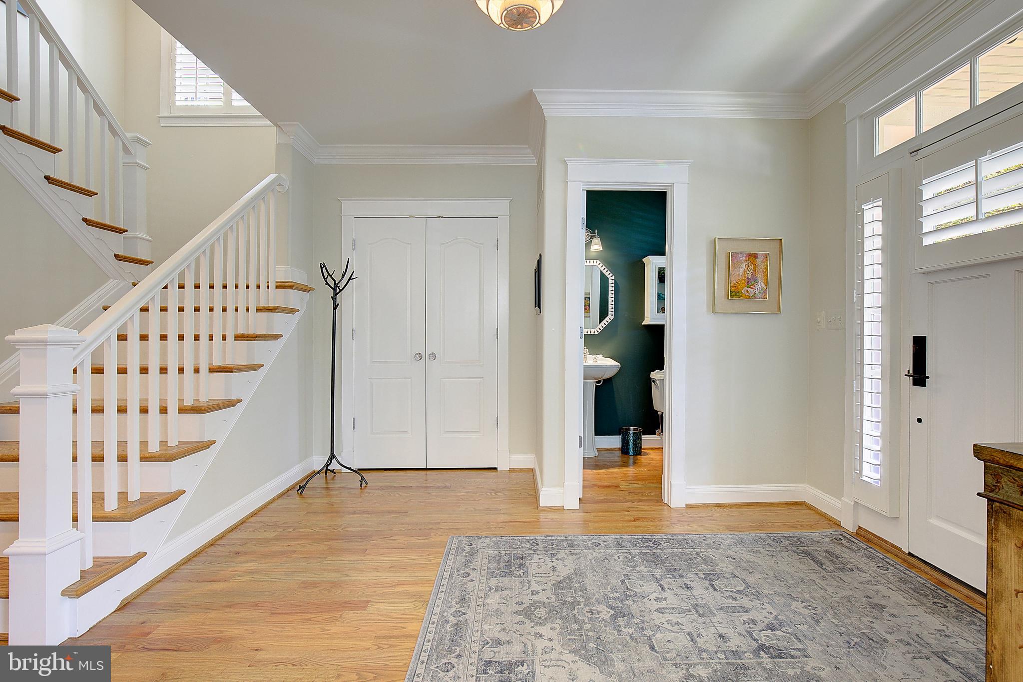 520 SECOND STREET