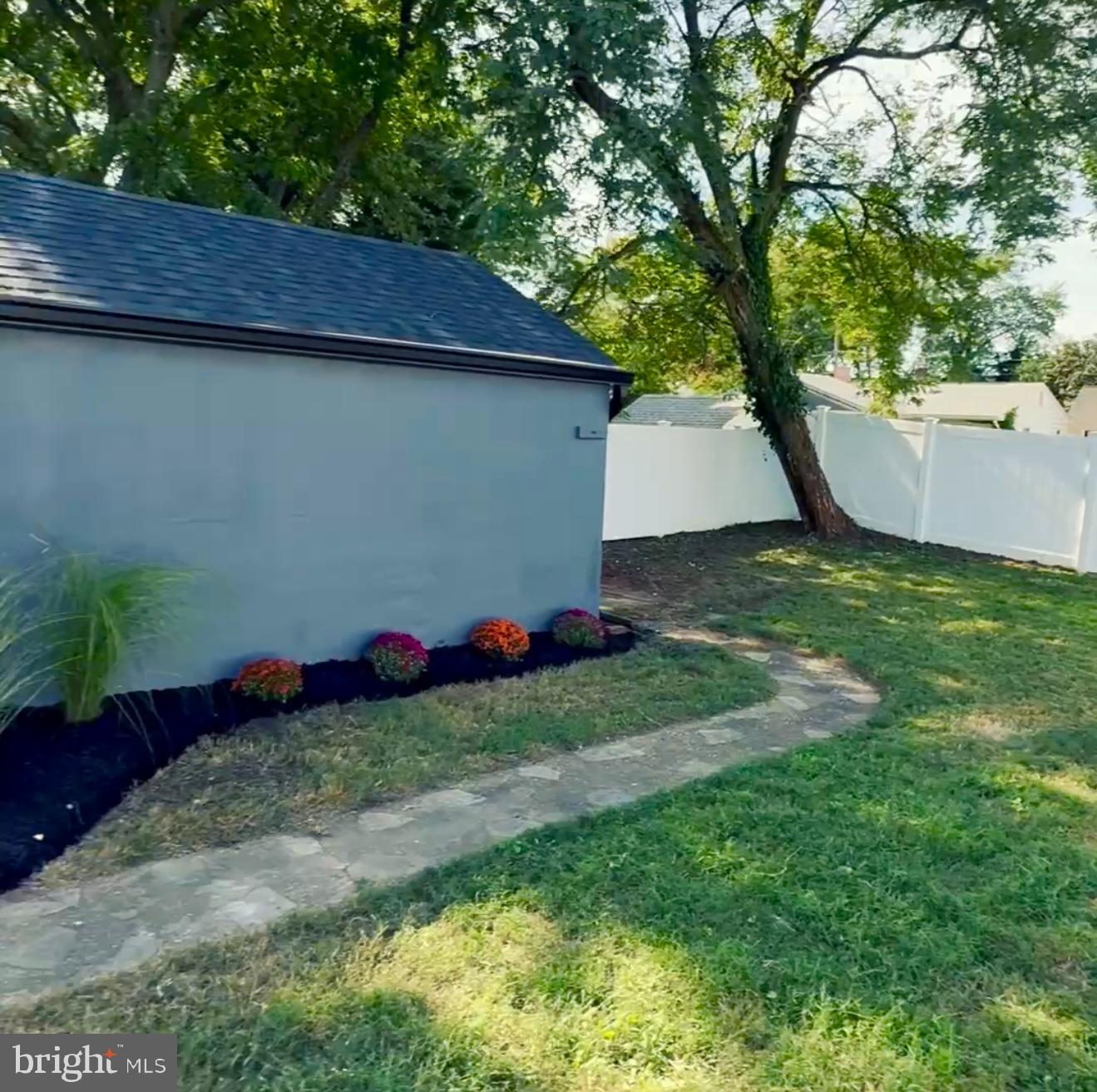 233 FARRAGUT ROAD