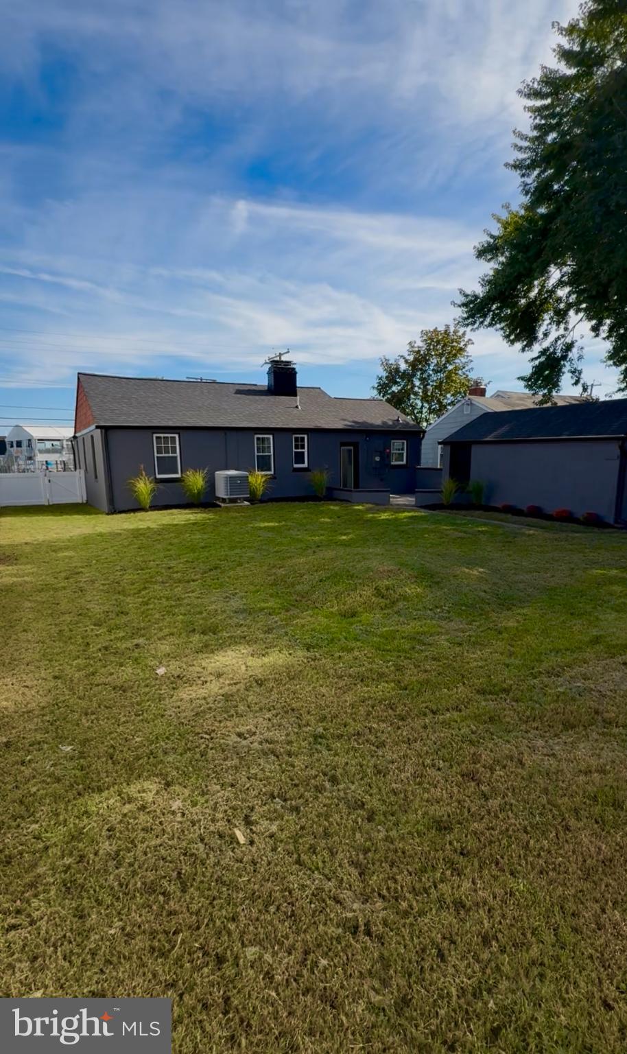 233 FARRAGUT ROAD