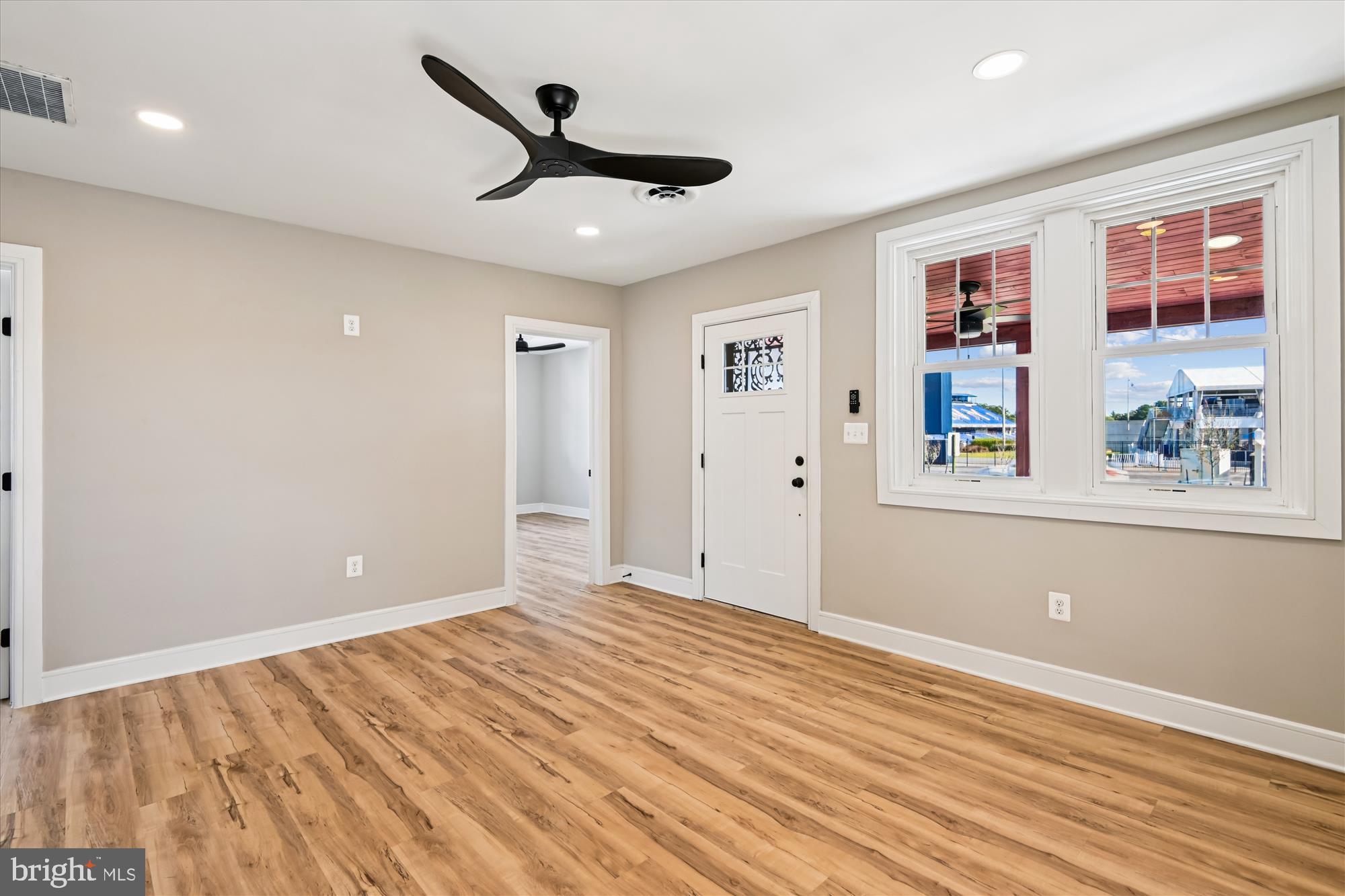 233 FARRAGUT ROAD