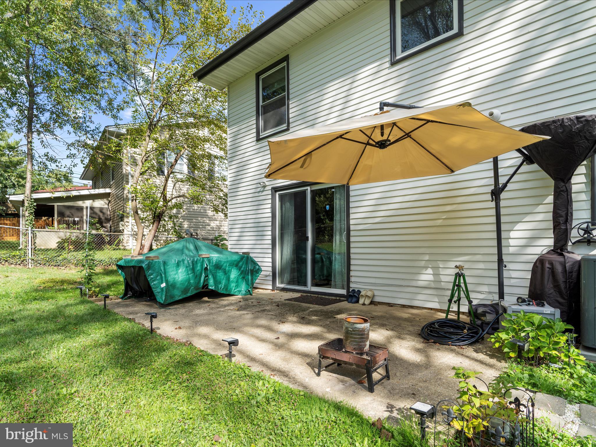 936 AUTUMNWOOD DRIVE