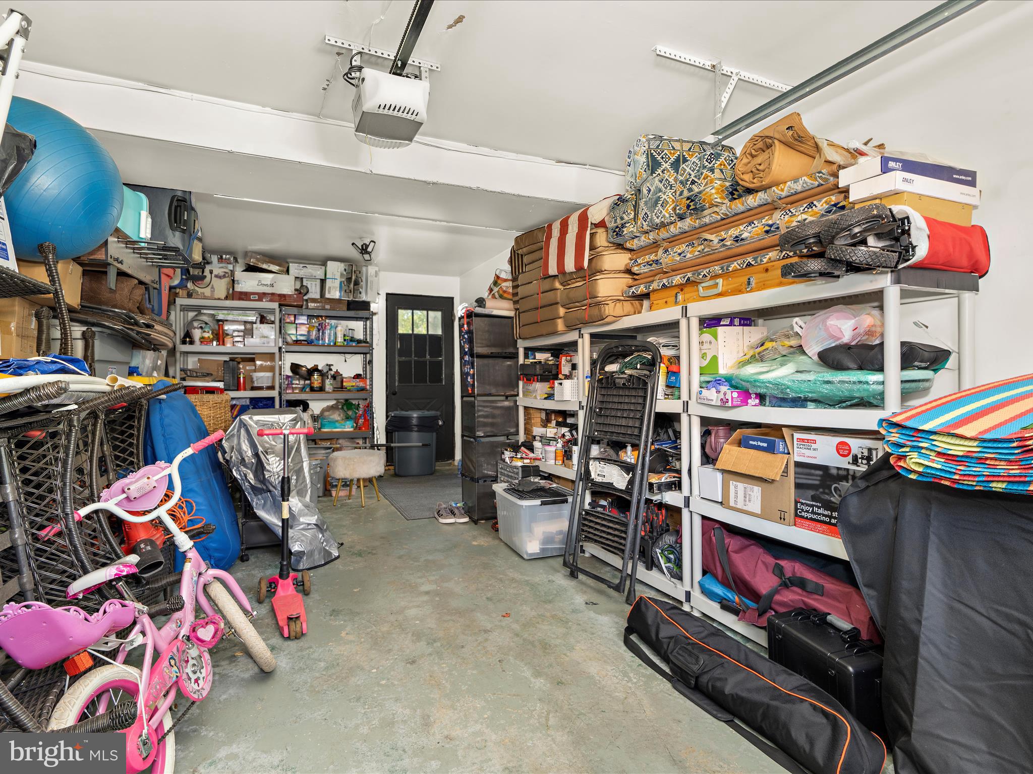 936 AUTUMNWOOD DRIVE
