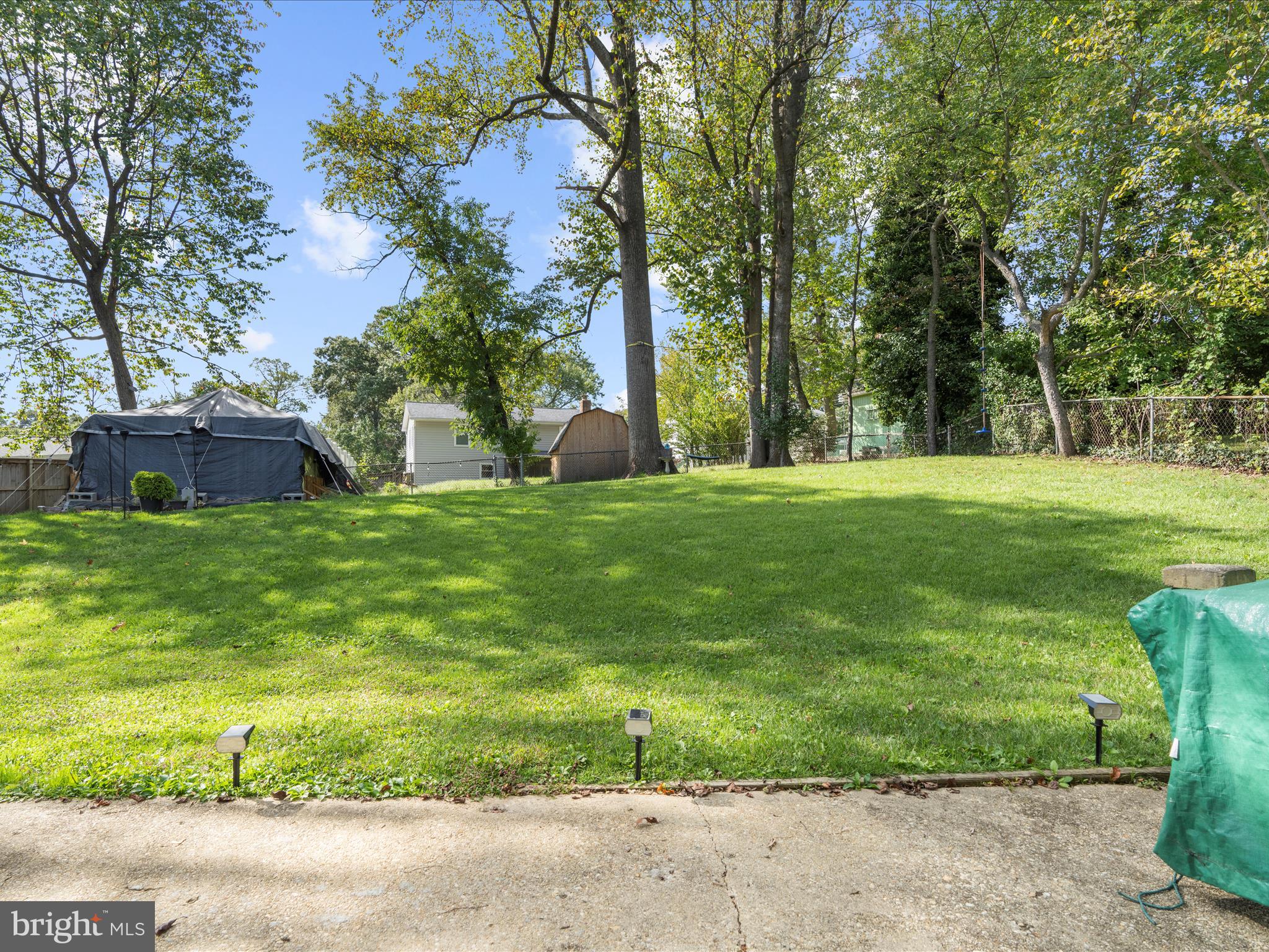 936 AUTUMNWOOD DRIVE
