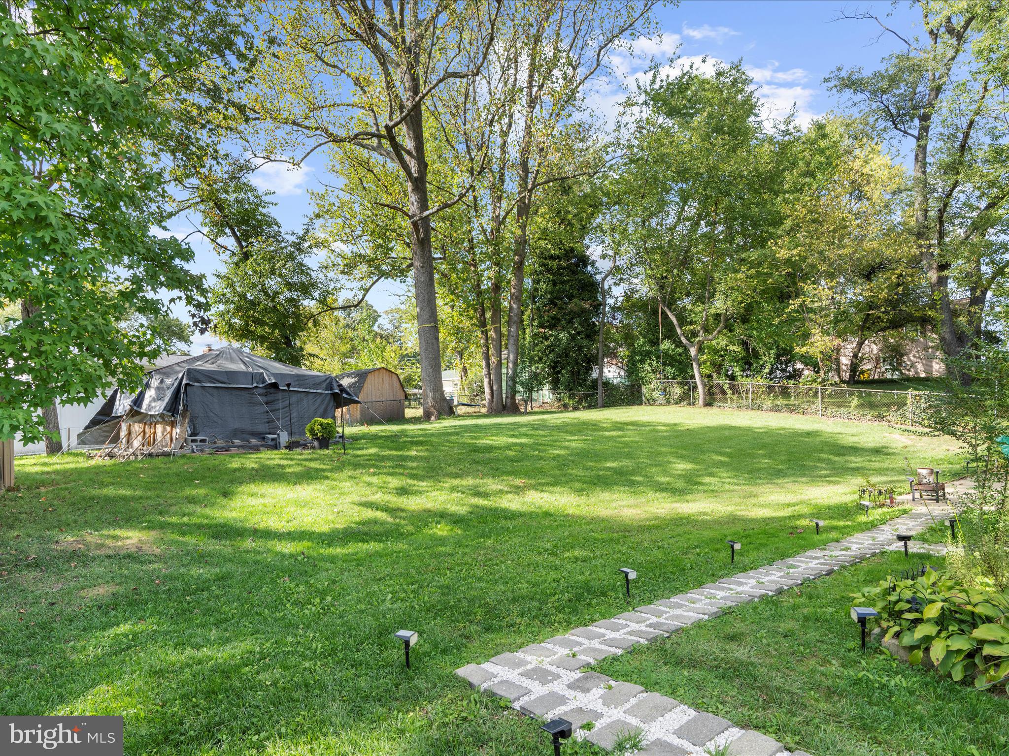 936 AUTUMNWOOD DRIVE