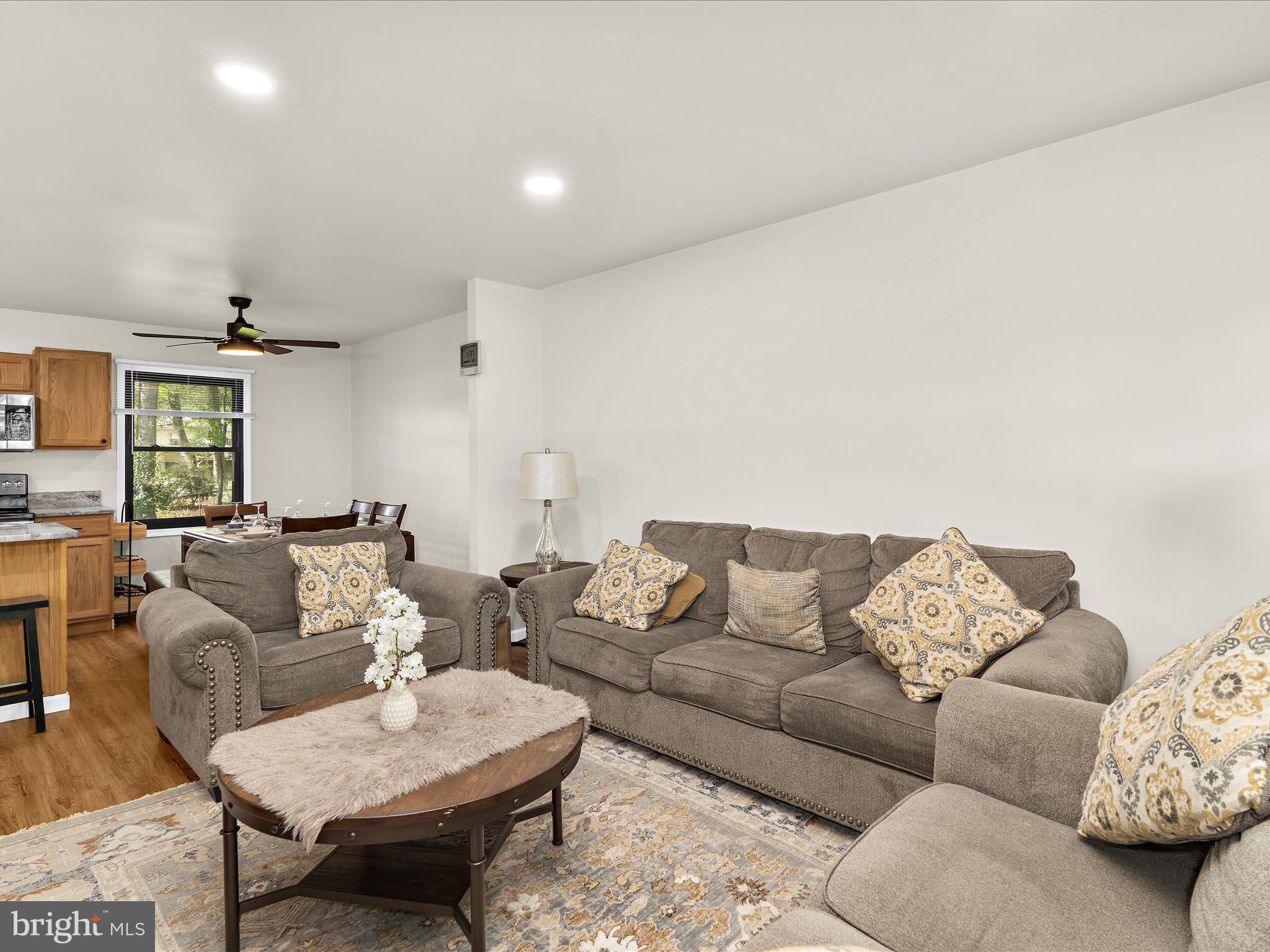 936 AUTUMNWOOD DRIVE