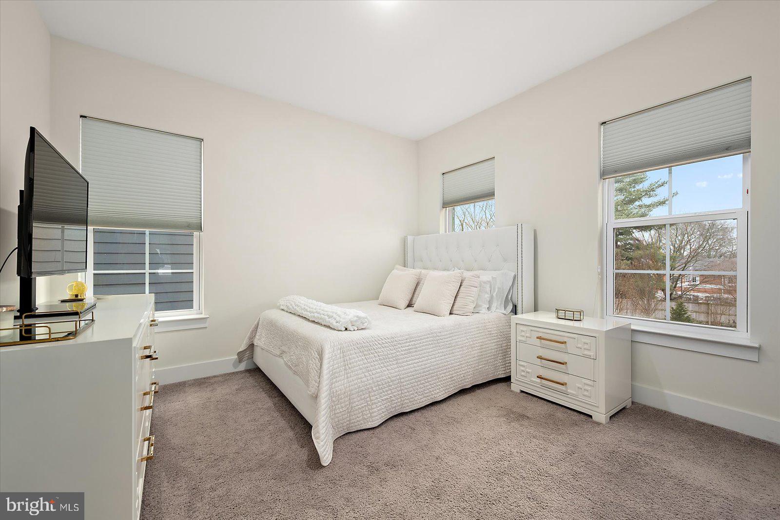 52 PRIMROSE HILL LANE