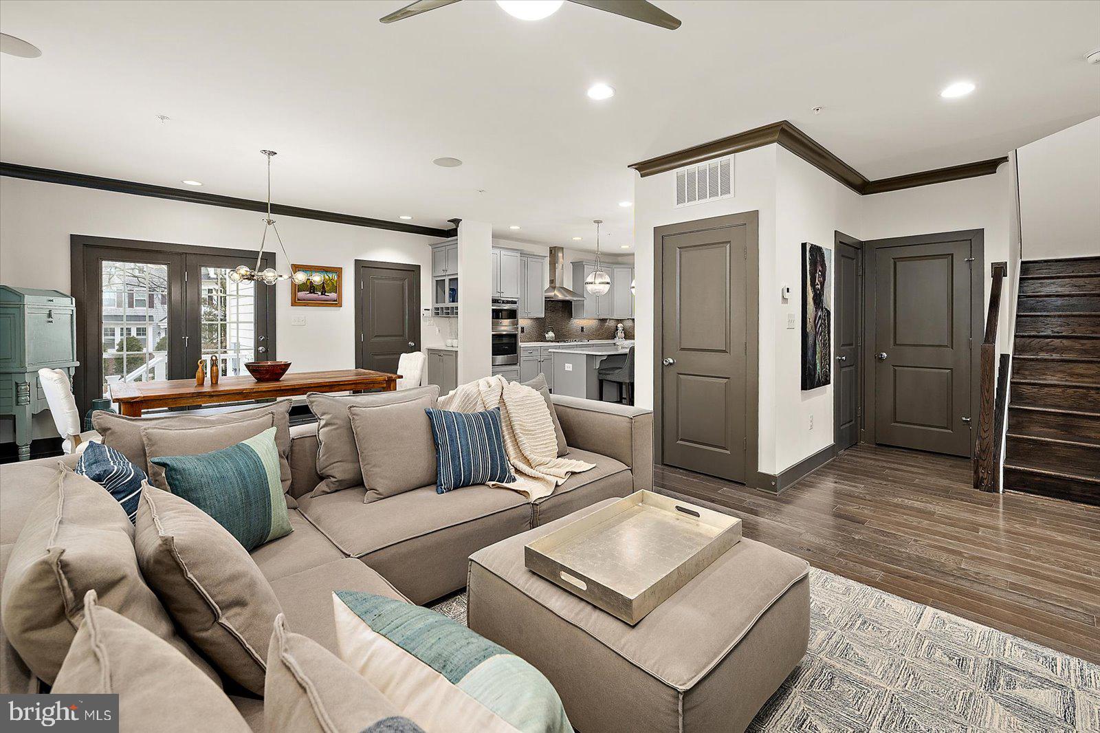 52 PRIMROSE HILL LANE