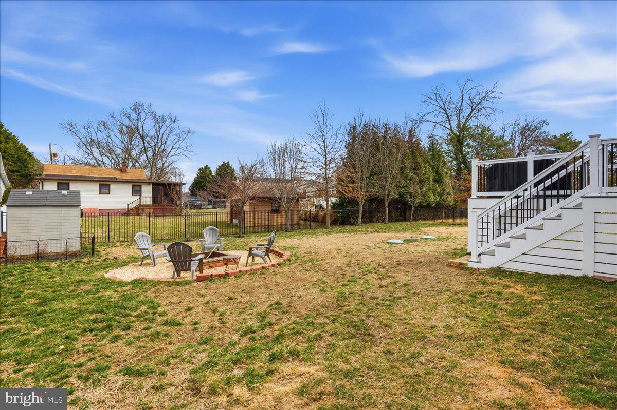 12 PENNSYLVANIA AVENUE