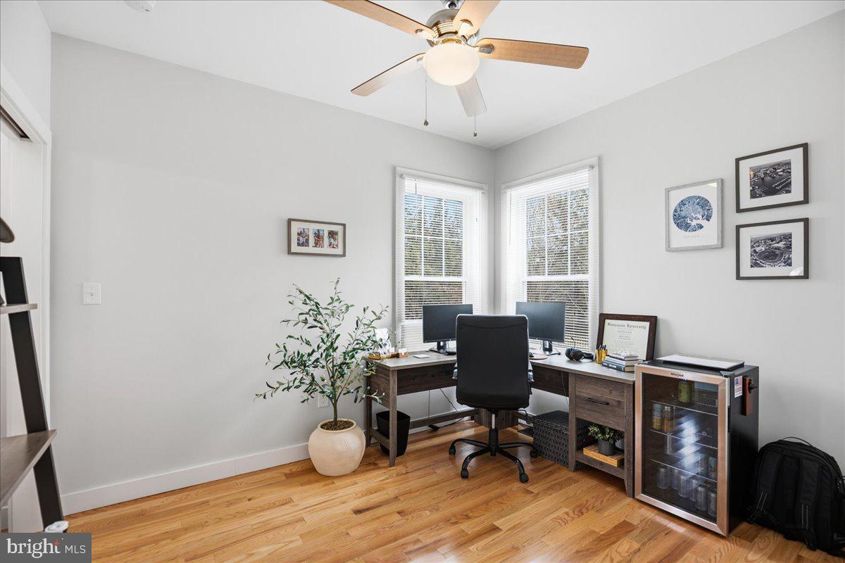 12 PENNSYLVANIA AVENUE