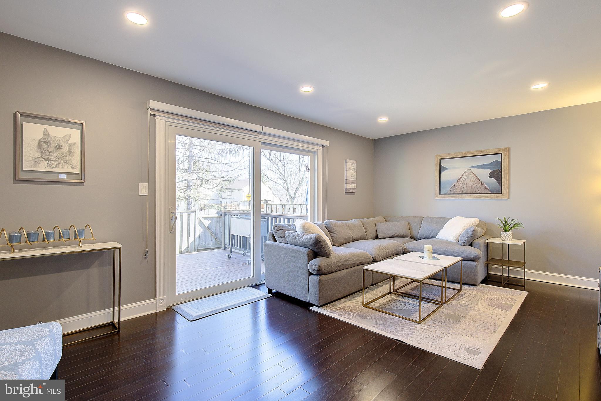 1710 ABERDEEN CIRCLE 10F