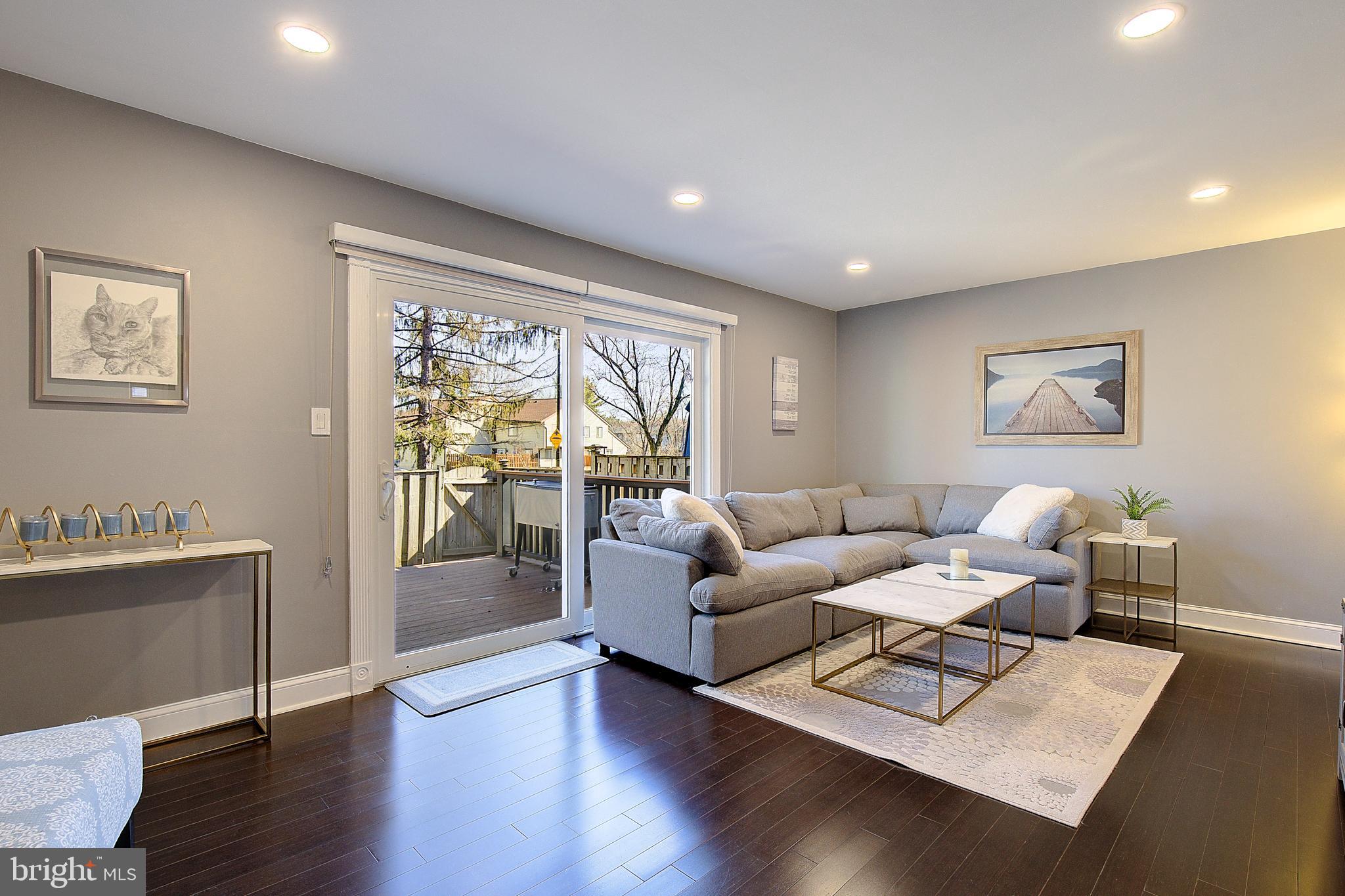 1710 ABERDEEN CIRCLE 10F