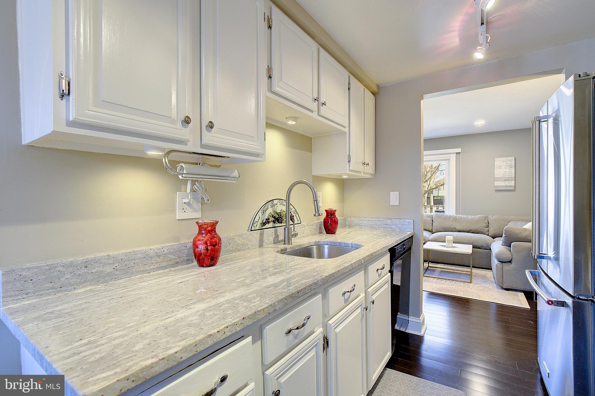 1710 ABERDEEN CIRCLE 10F