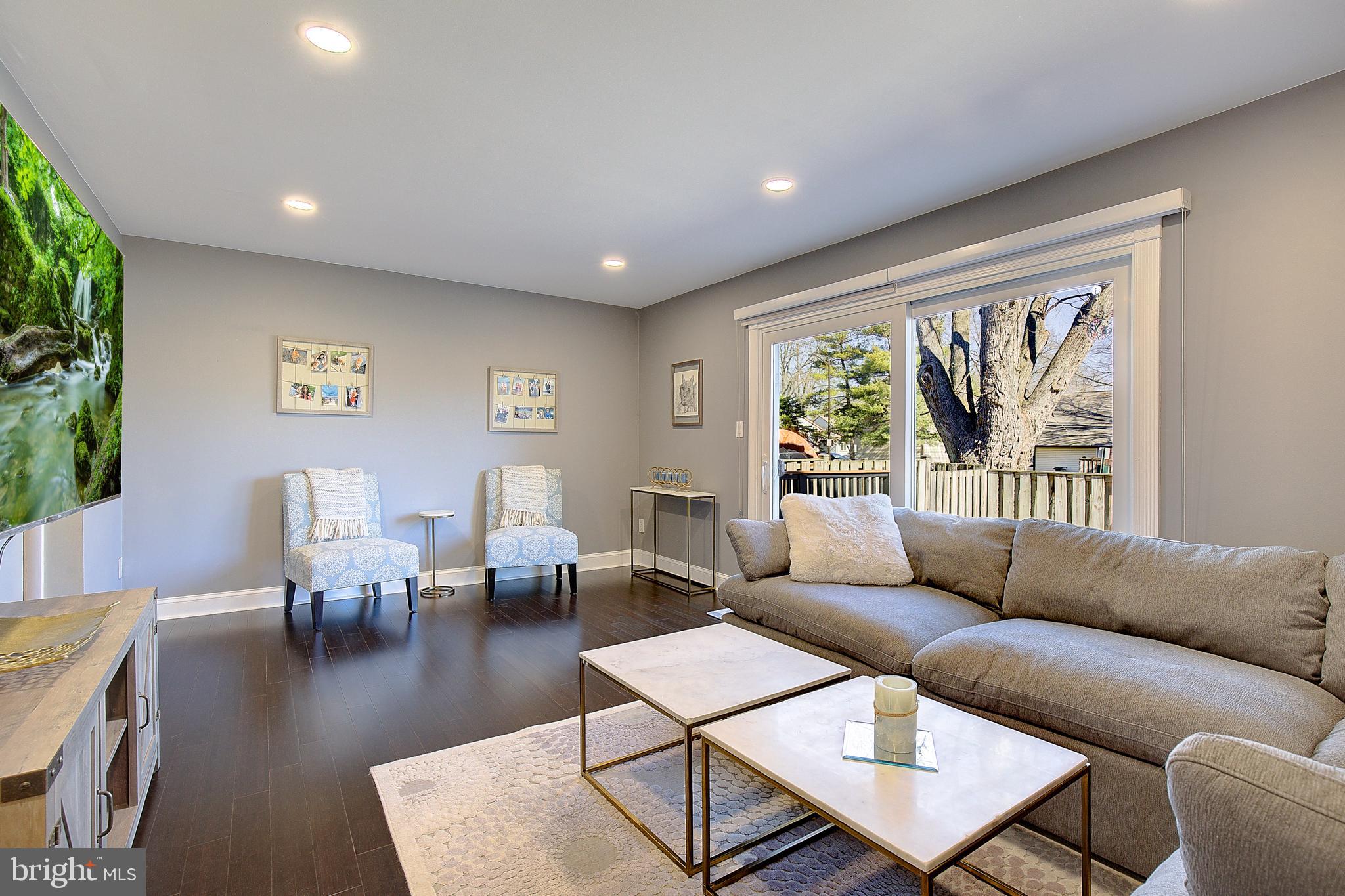 1710 ABERDEEN CIRCLE 10F