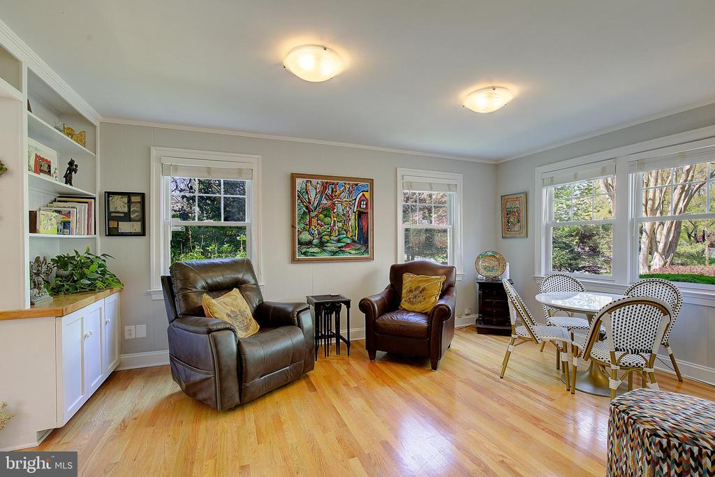 2 ISAACS STREET