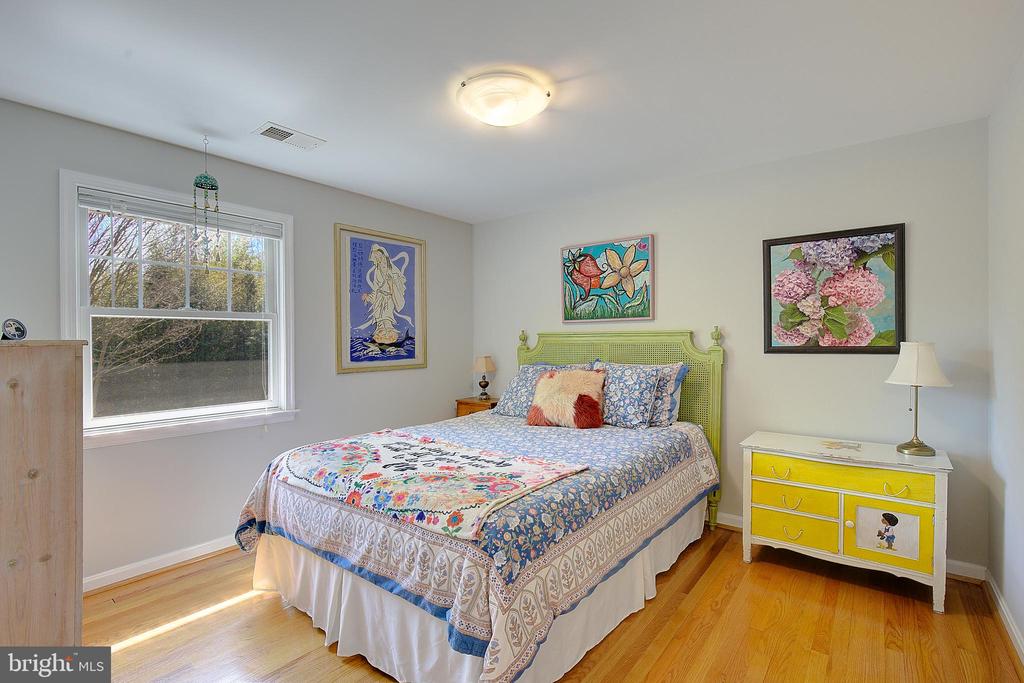 2 ISAACS STREET