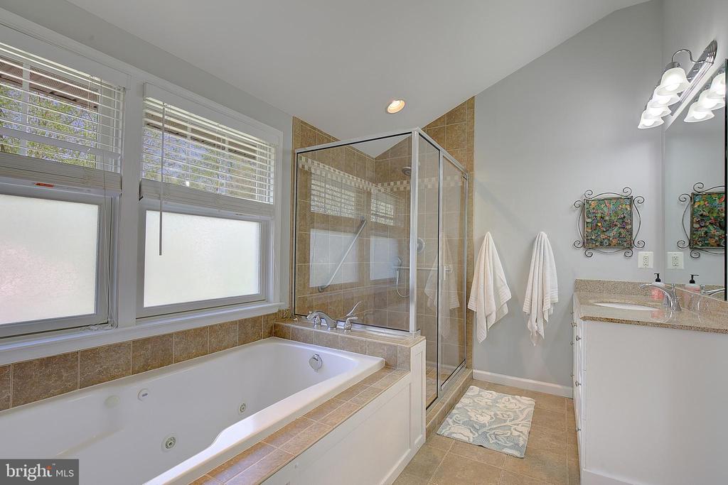 2 ISAACS STREET