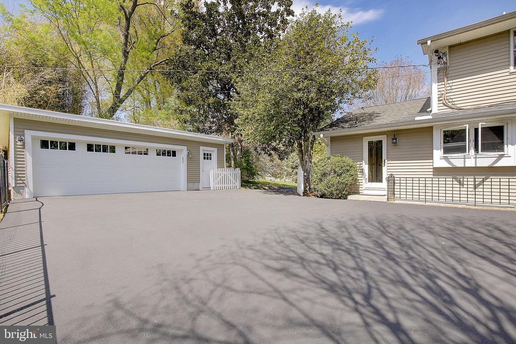 2 ISAACS STREET