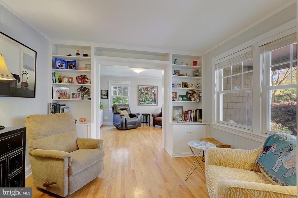 2 ISAACS STREET