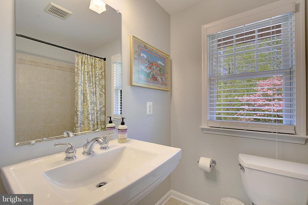 2 ISAACS STREET