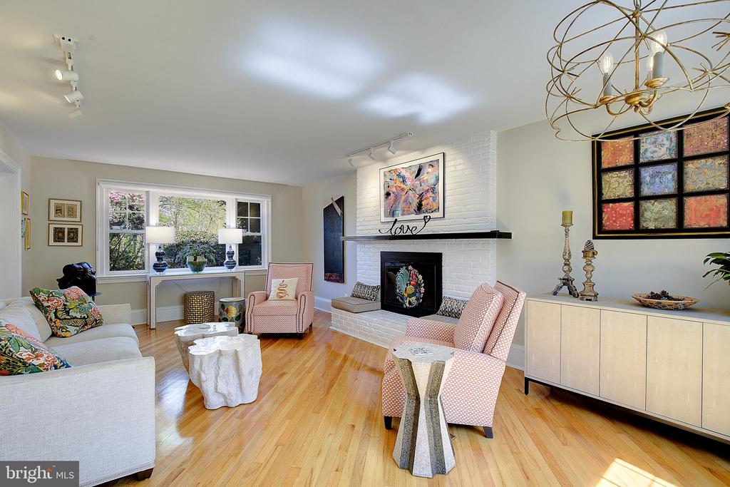 2 ISAACS STREET