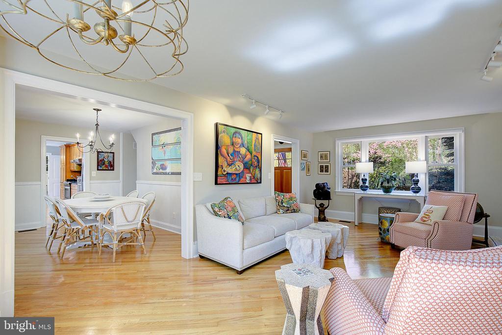 2 ISAACS STREET