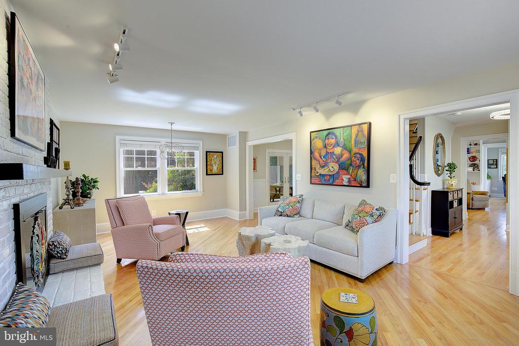 2 ISAACS STREET