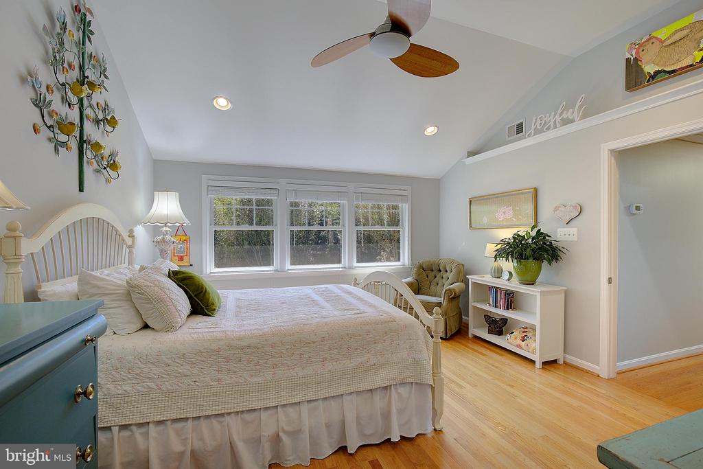 2 ISAACS STREET