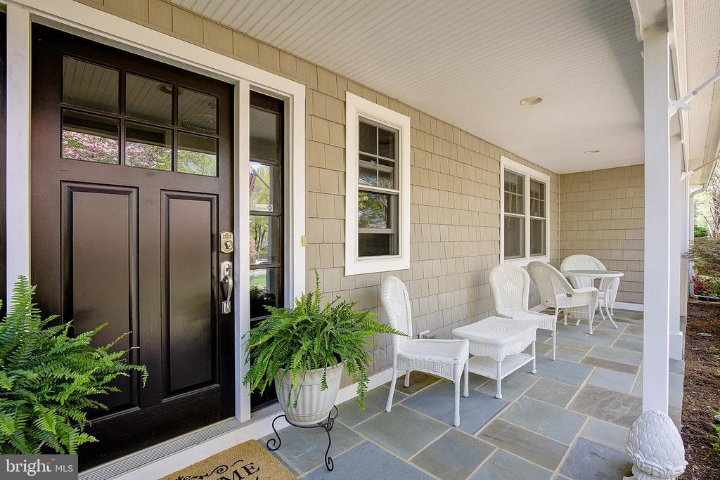 2 ISAACS STREET