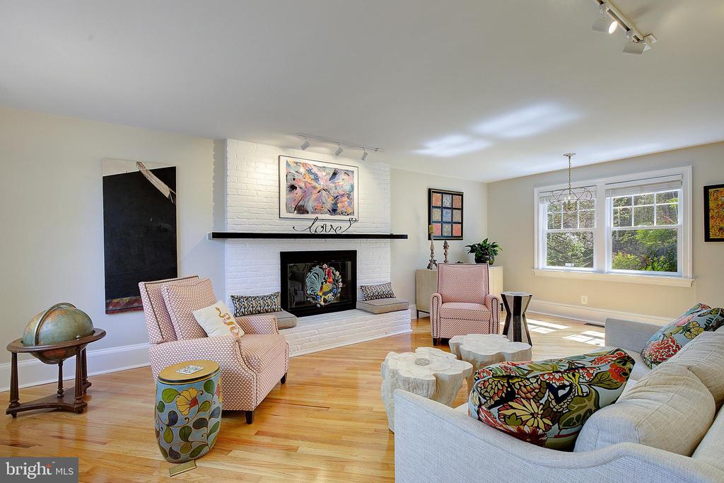 2 ISAACS STREET