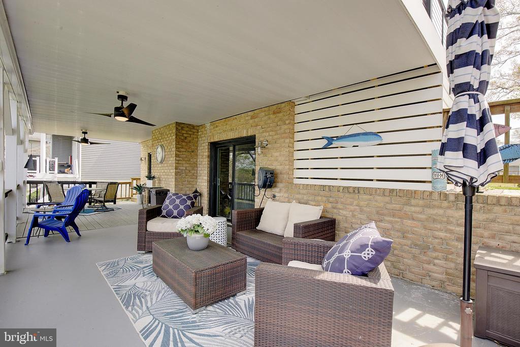 1164 OAK VIEW DRIVE
