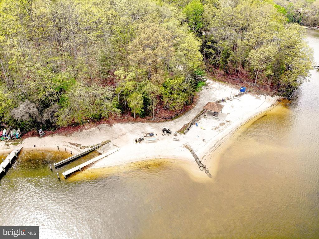 1164 OAK VIEW DRIVE