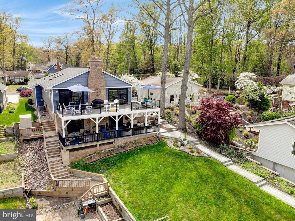 1164 OAK VIEW DRIVE