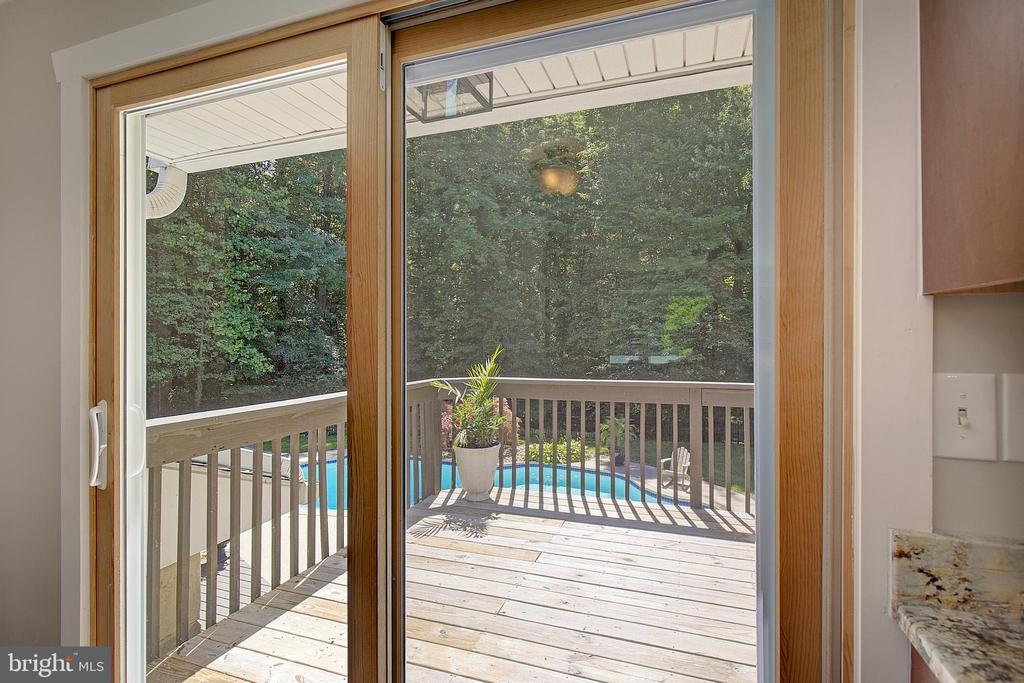 2190 HALLMARK COURT