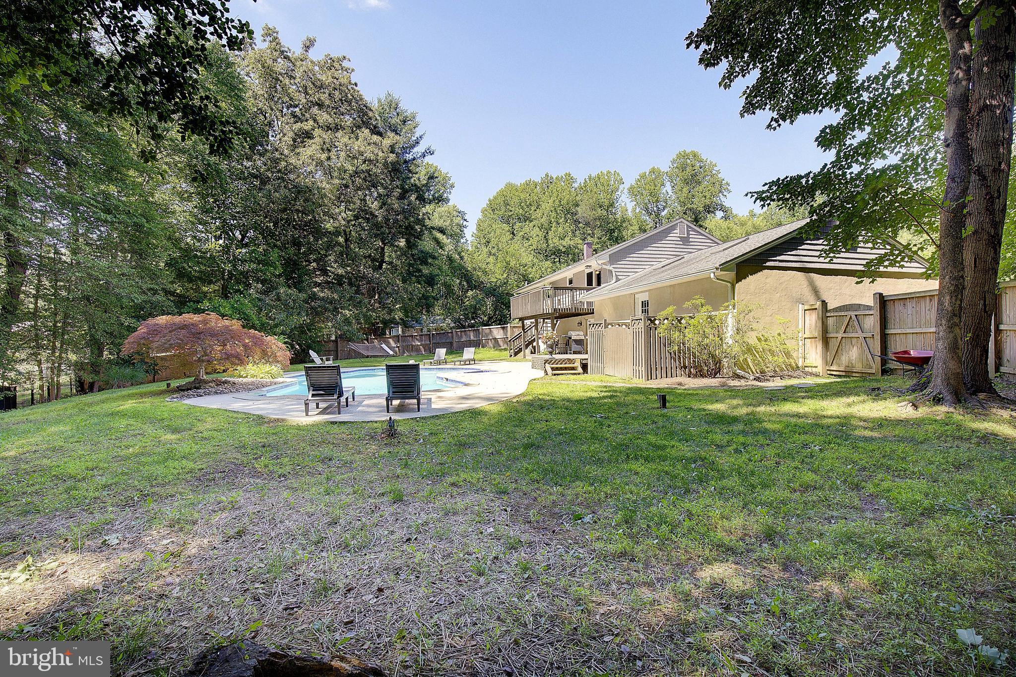 2190 HALLMARK COURT