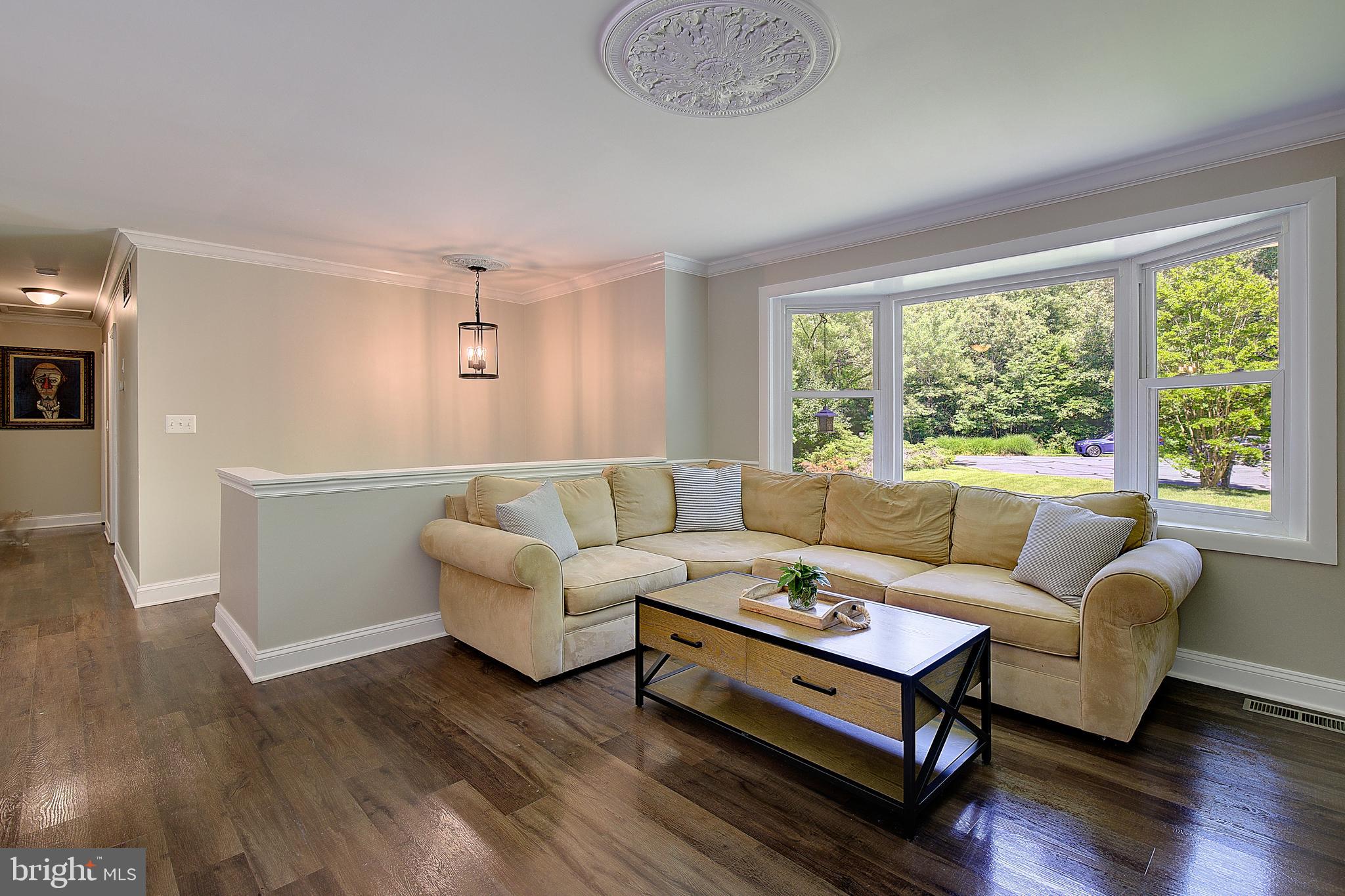 2190 HALLMARK COURT