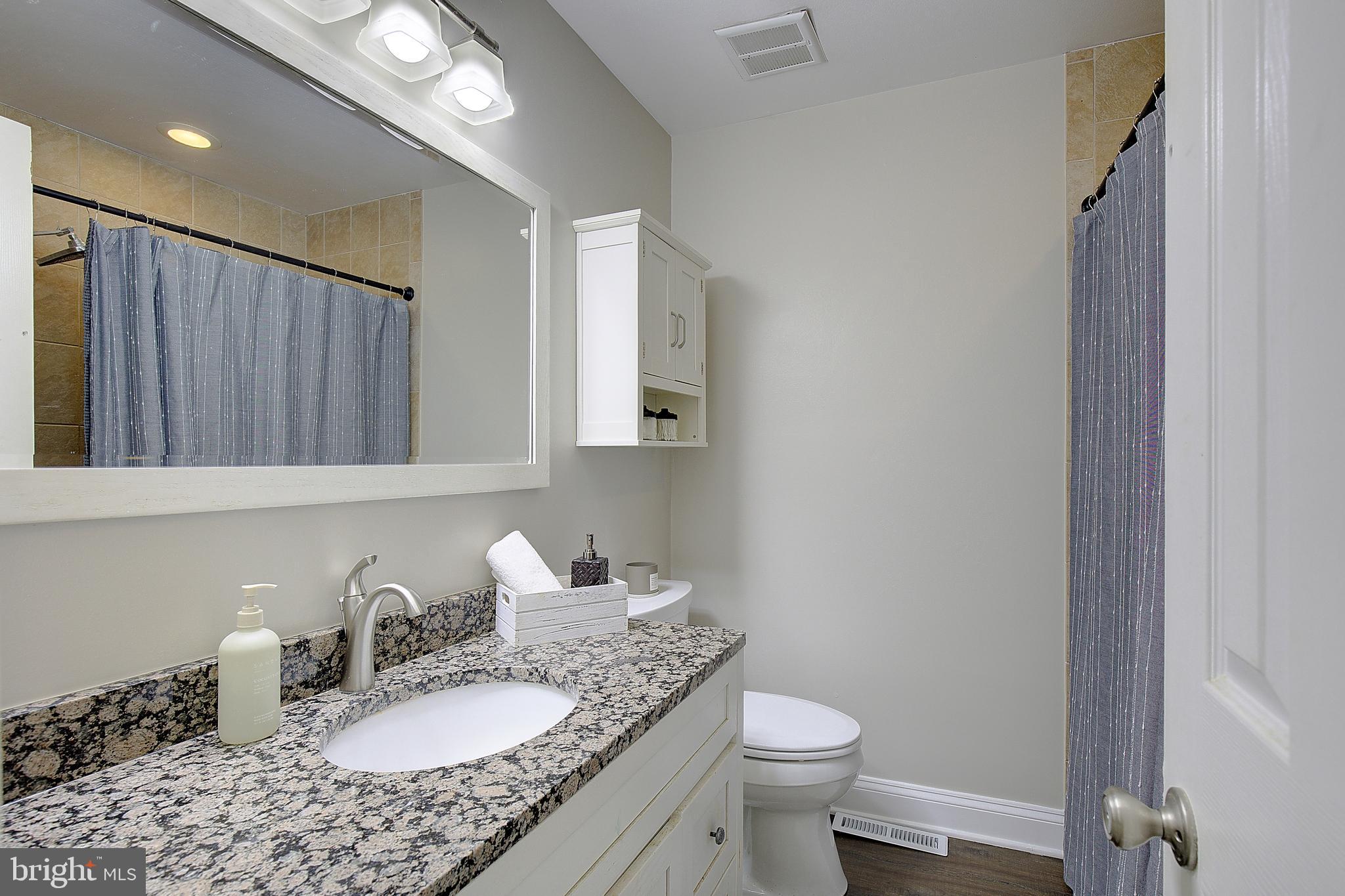 2190 HALLMARK COURT
