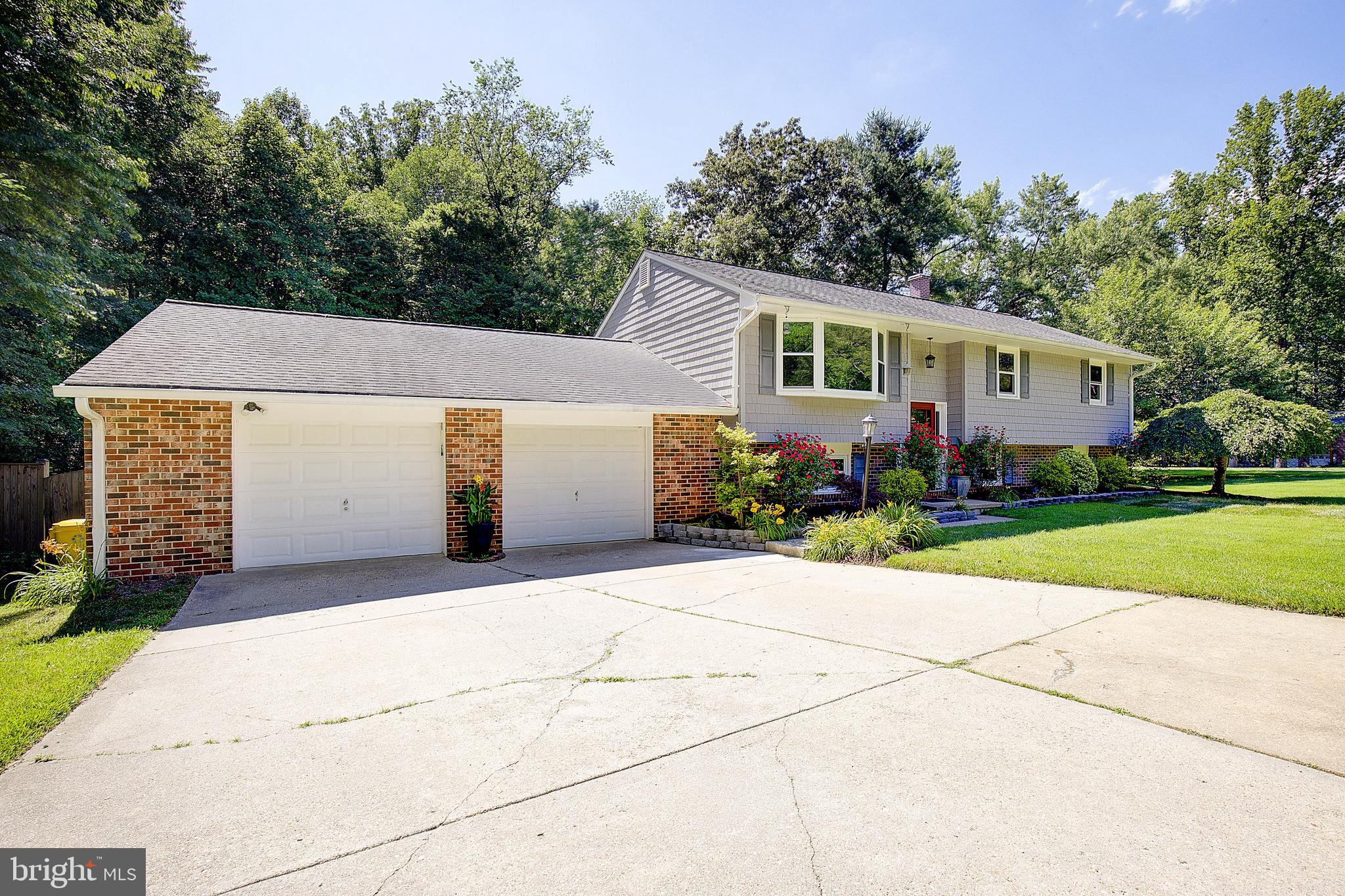 2190 HALLMARK COURT